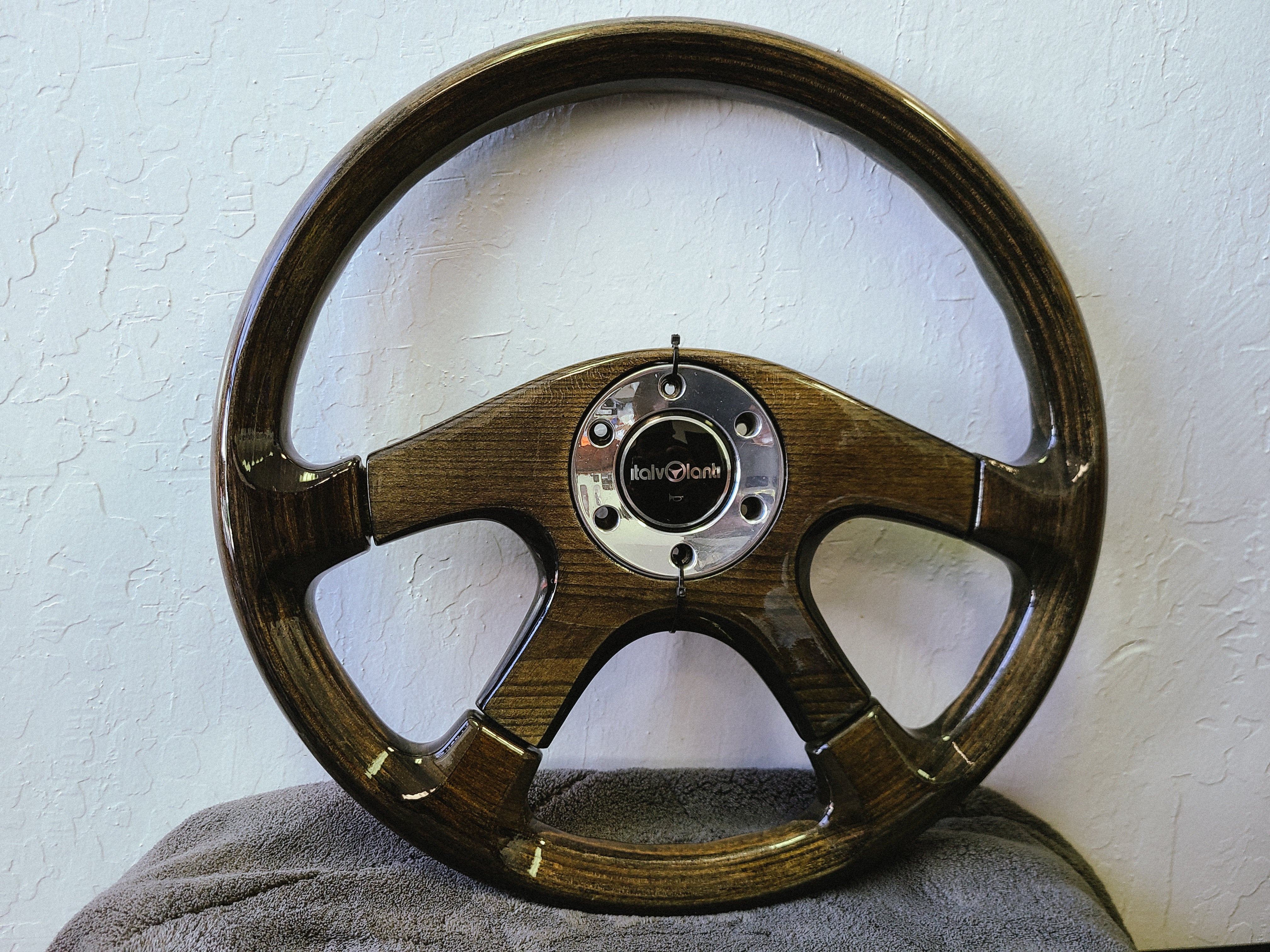 Italvolanti 4 spoke 365mm wood steering wheel – sevenspeedshop